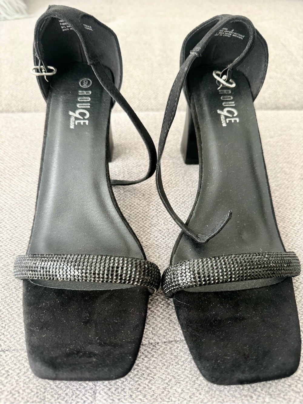 Rouge Helium Black Rhinestone Block Heel Sandals Size 9